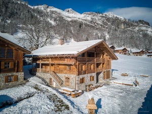 Chalet façade Grand-Bornand